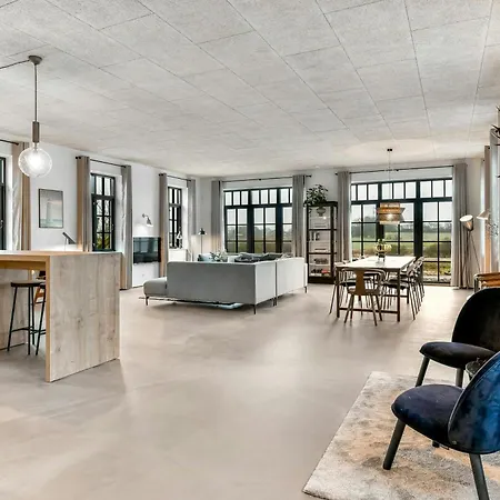 At Folle With Activities 펜션 Rønde